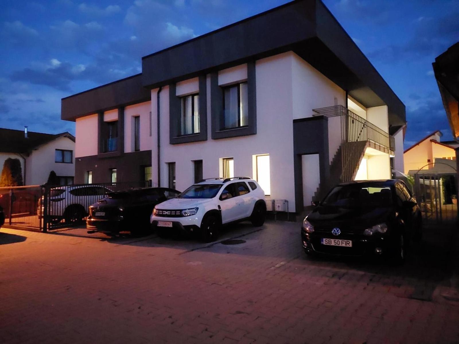 New House Sibiu Hotel Exterior photo